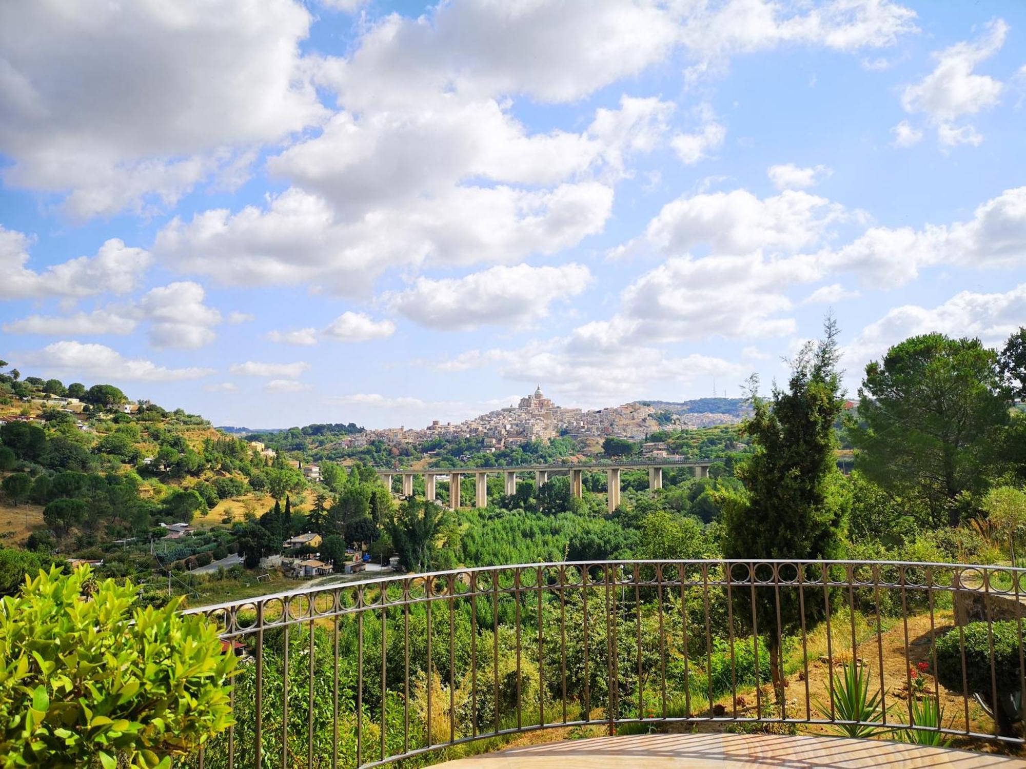Panorama Suite Пиаца Армерина Екстериор снимка